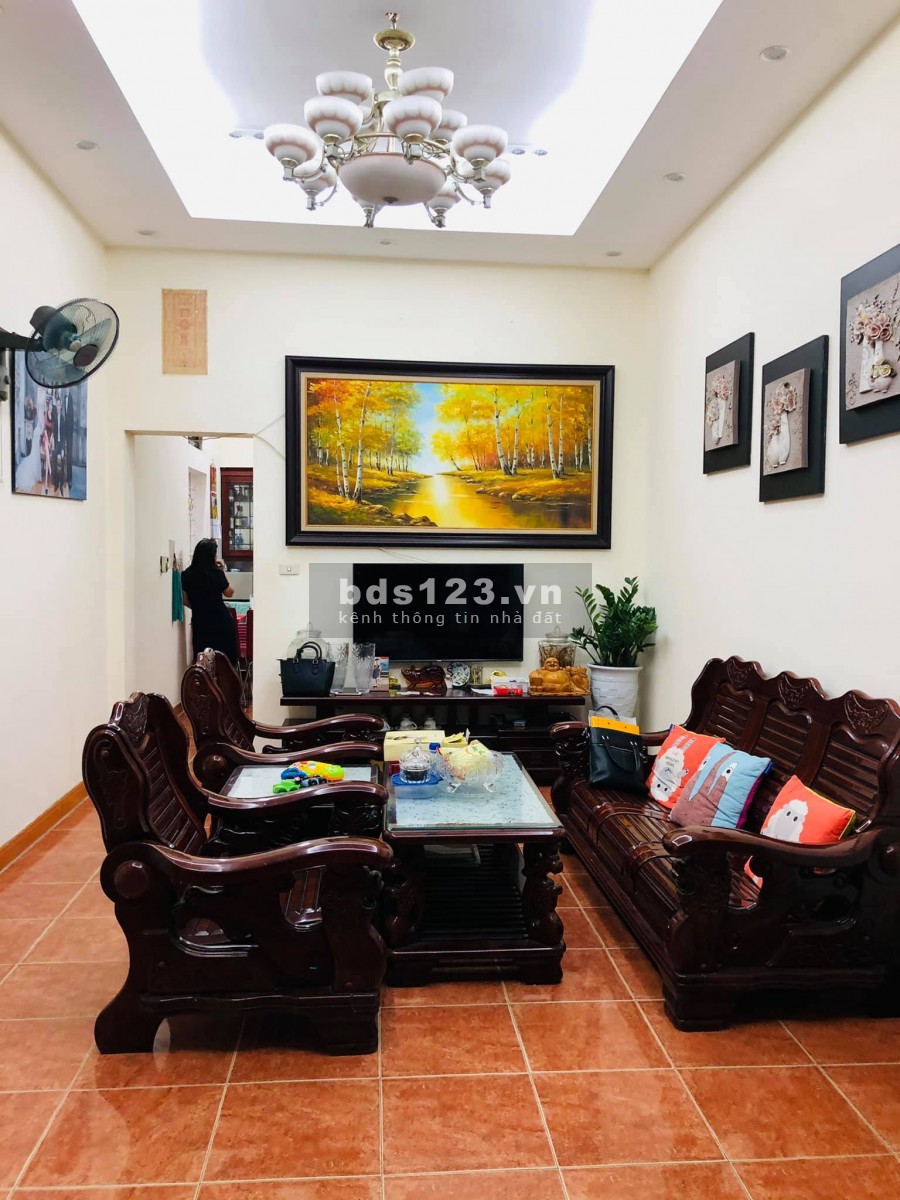 Về quê tránh dịch để lại căn nhà 30m2*2T Bạch Mai chỉ 1.3 tỷ
