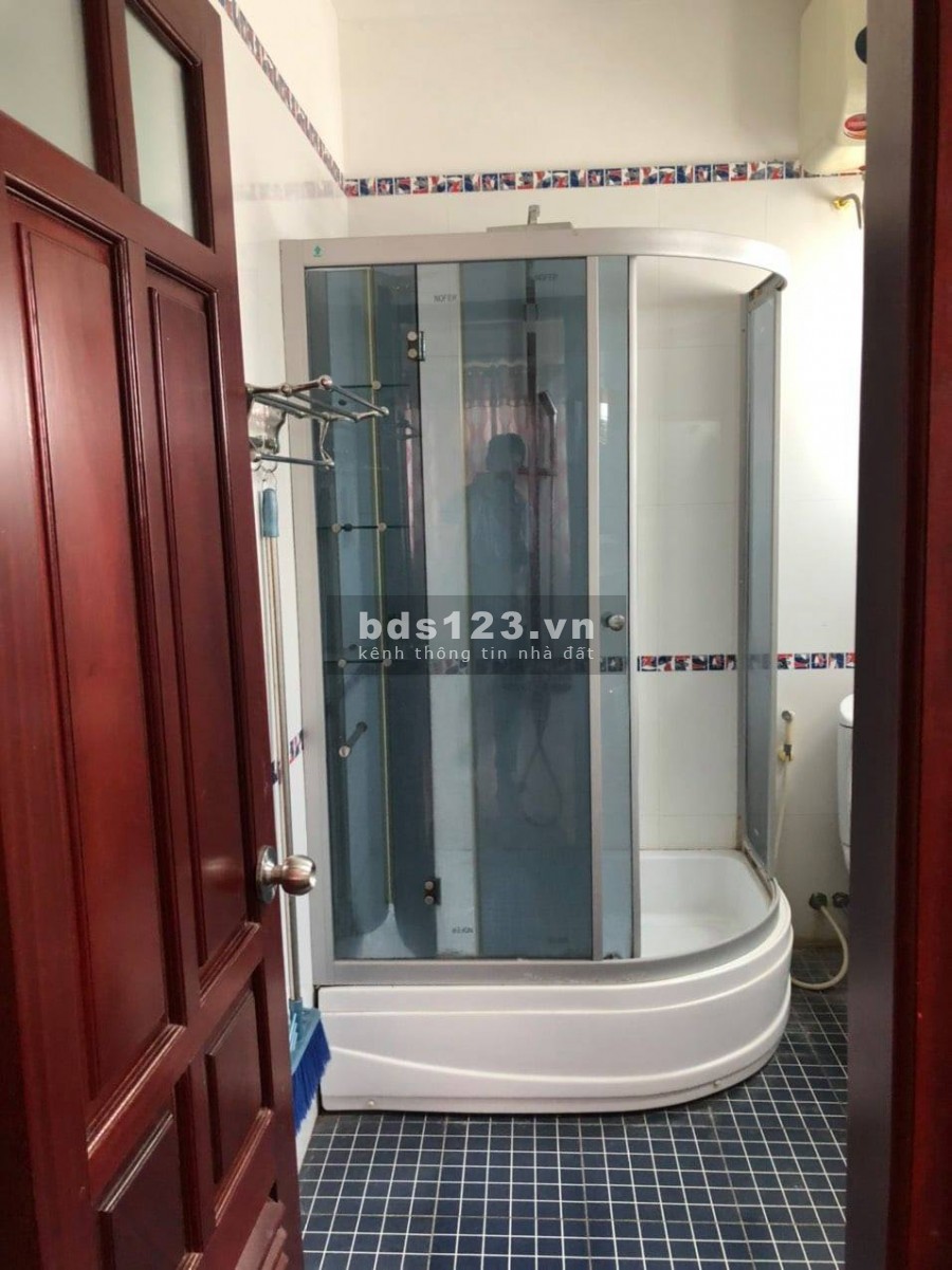 Bán gấp nhà mặt phố Nguyễn Khang, lô góc, gara ô tô, dt 58m, 5 tầng, mt 4.5m, Giá nhỉnh 14 tỷ