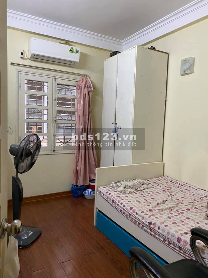 Bán nhà Bồ Đề Long Biên Hà Nội dt 34m2, 3 tầng giá 2.65 tỷ, sổ đổ chính chủ
