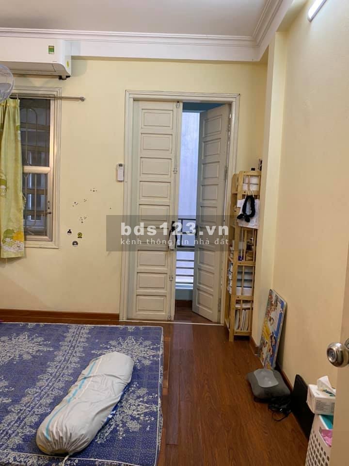 Bán nhà Bồ Đề Long Biên Hà Nội dt 34m2, 3 tầng giá 2.65 tỷ, sổ đổ chính chủ