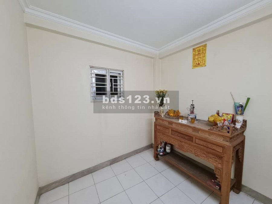 Bán nhà Tam Trinh đẹp hiếm, 30m x 5 tầng, tặng full nội thất giá chỉ 2,7 tỷ có thương lượng LH 0903073985