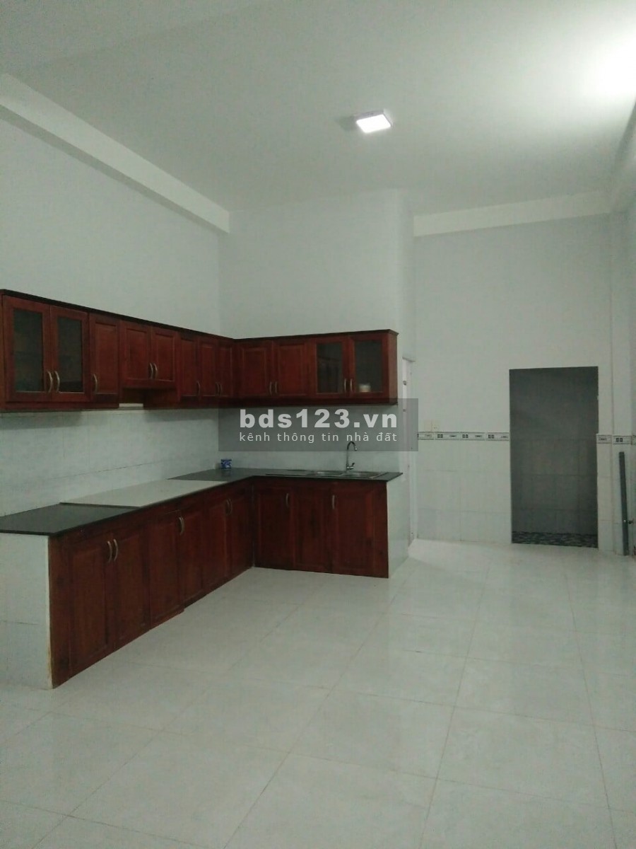 Mùa Covid cần bán gấp nhà hẻm xe hơi rộng 92m2, giá chỉ 4.6 tỷ