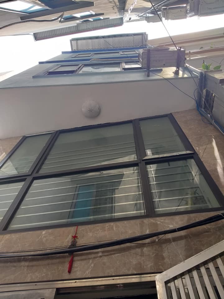 Bán nhà Hồ Tùng Mậu 5 tầng cách ô tô 10 m sổ đẹp sẵn sàng giao dịch nhỉnh 3 tỷ.