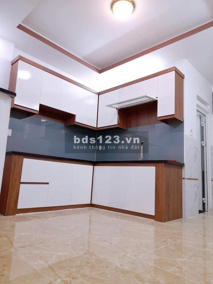 Bán nhà mới, đẹp 4 tầng Phạm Thế Hiển gần cầu chữ Y phường 3 quận 8.