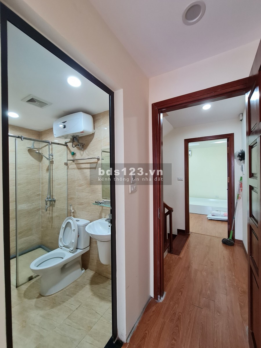 Nhà đẹp Láng Hạ, dòng tiền 48 triệu/tháng, ngõ thông, vài bước đi bộ ra phố độc nhất