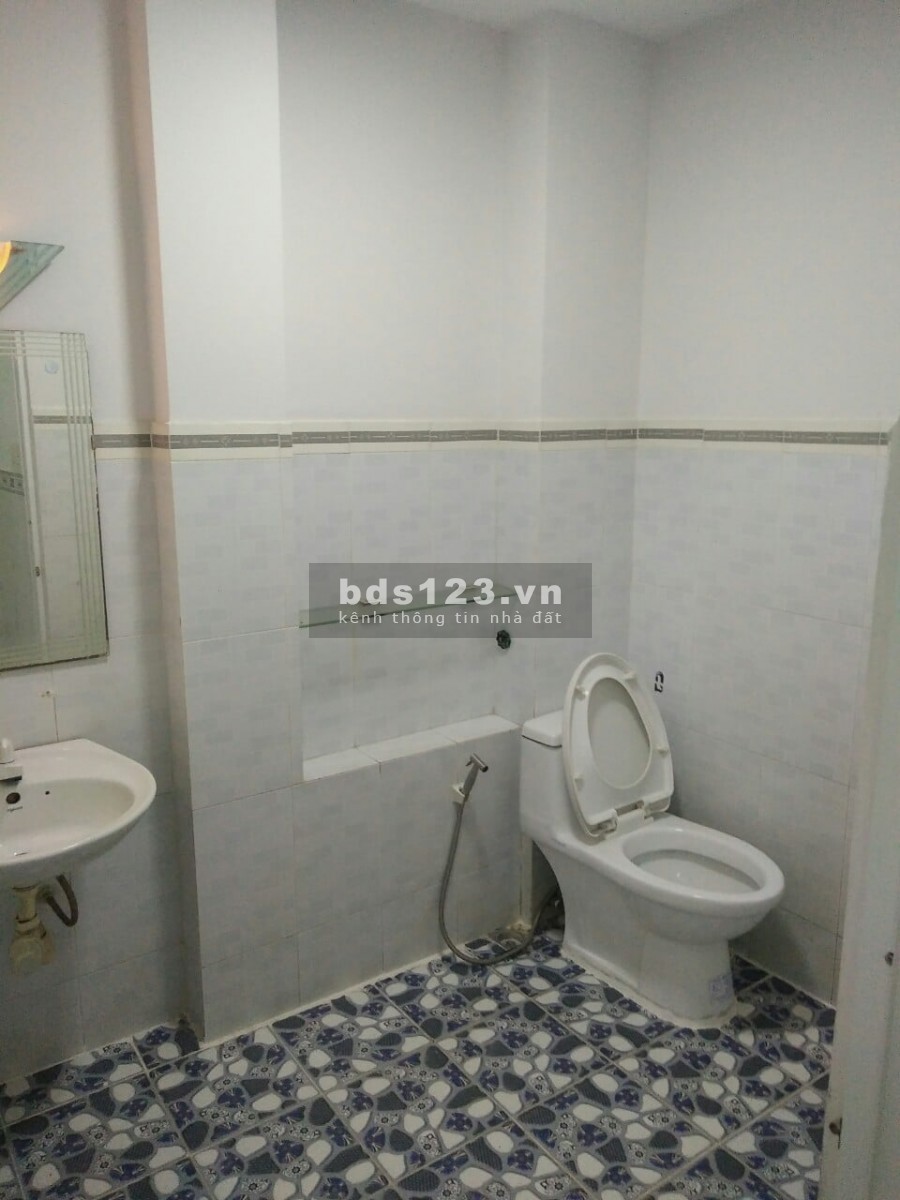 Mùa Covid cần bán gấp nhà hẻm xe hơi rộng 92m2, giá chỉ 4.6 tỷ