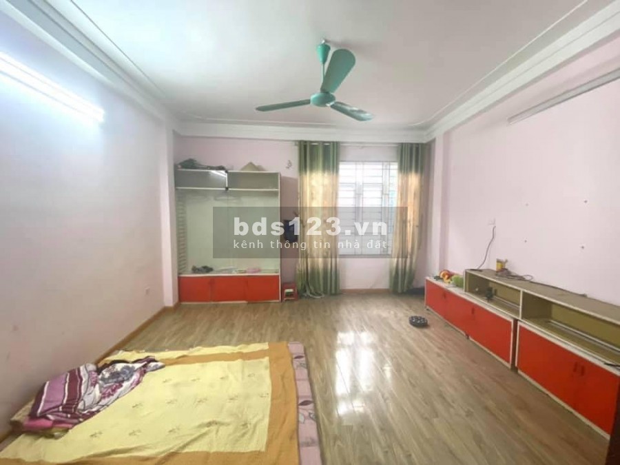Mình bán nhà phố Đại Đồng. Ô tô đỗ cửa. 30m2 X4 tầng, 2.59 tỷ, TL mạnh!