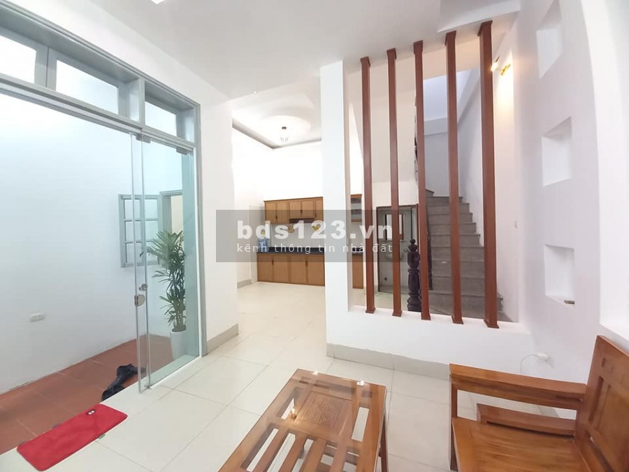 4 tầng, 4 phòng rộng, xây tâm huyết, ở yên tâm, hàng xóm tình cảm, sổ đẹp, nở hậu, nhà xây chắc chắn, dân trí thiện lành