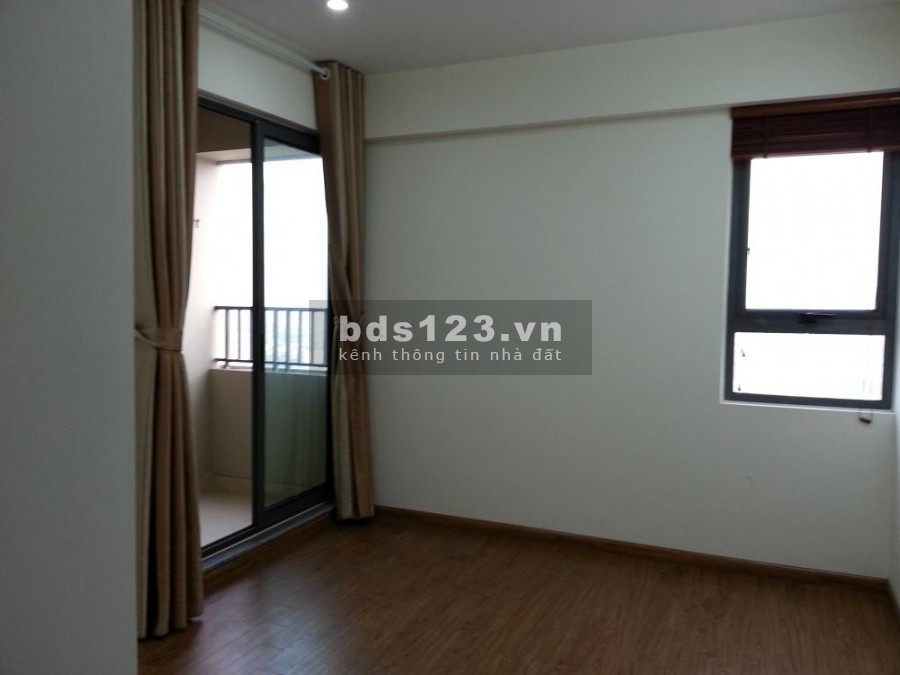 Cho thuê chung cư F4 Trung Kính 2 ngủ đồ cơ bản 8 triệu/tháng được làm văn phòng. Lh 0377983070