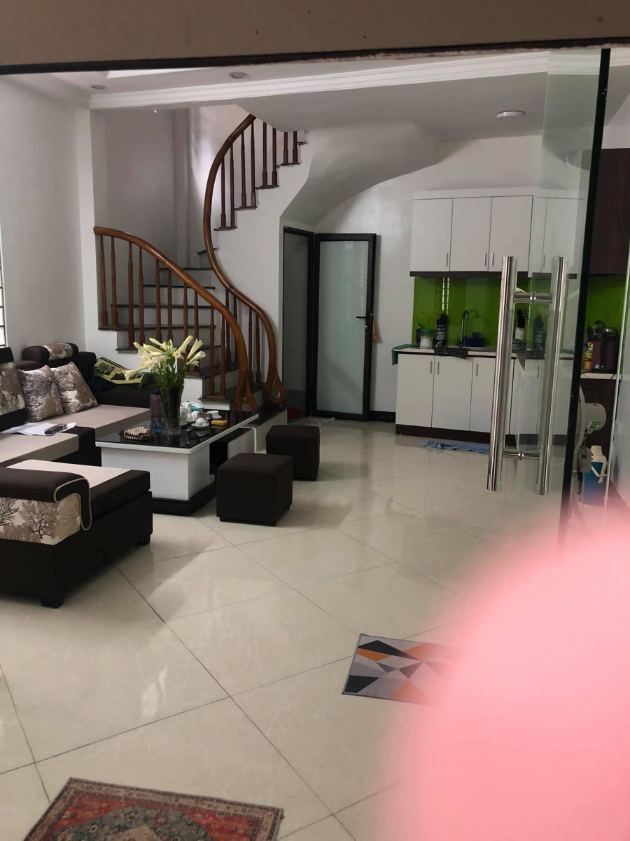 Bán nhà đường Minh Khai, Hoàng Mai, HN. DT:26m2*5T,MT 5m , sổ đỏ cc, Giá 2.65 tỷ.Lh Thanh 0977686830