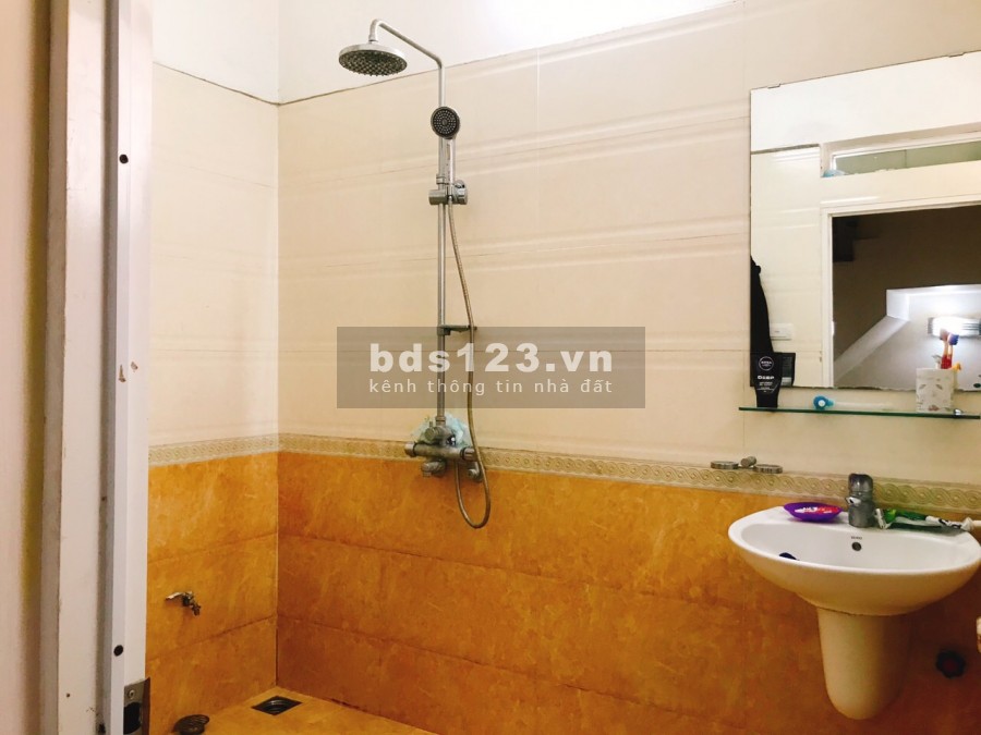Nhà Chính Chủ Ngõ 175 Lạc Long Quân Cần Bán