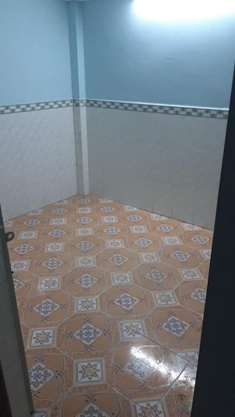 Bán nhà đối diện trường đại học Công Nghiệp, 2 tầng đúc, đường Phạm Văn Đồng, Gò Vấp, chỉ 2,6 tỷ