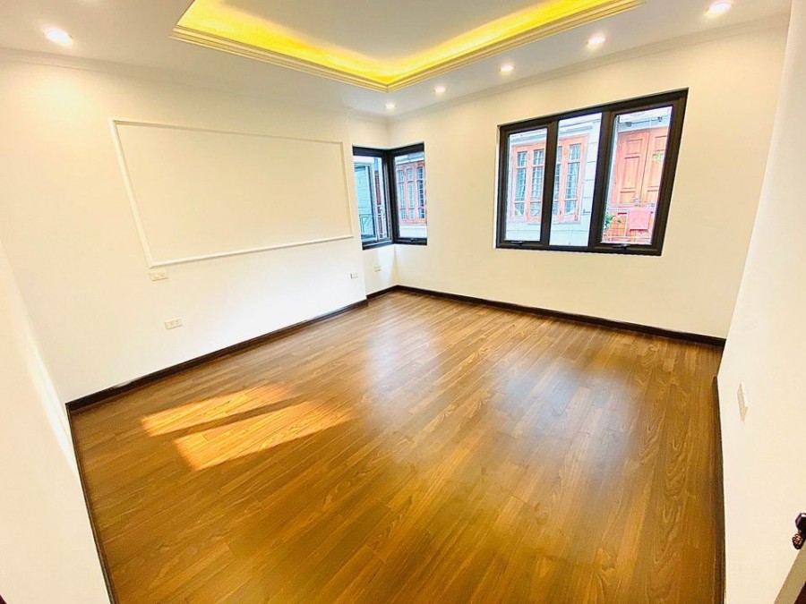 Bán Nhà Phố Quan Nhân 5 Tầng , 3PN, Ở Ngay Giá Chỉ 2.95 Tỷ