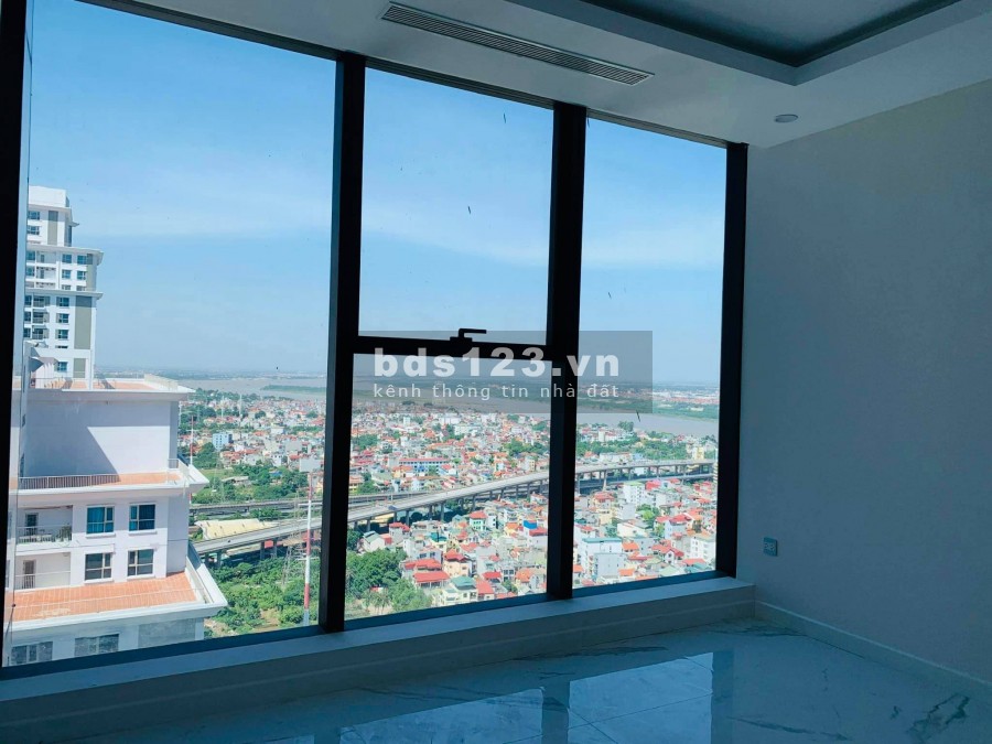 Bán căn góc Sunshine city, tòa S1 tầng cao, 97.2 m2 thông thủy, 3 phòng ngủ, ban công Tây, nội thất nguyên bản, giá 39tr/m2 có thương lượng sâu