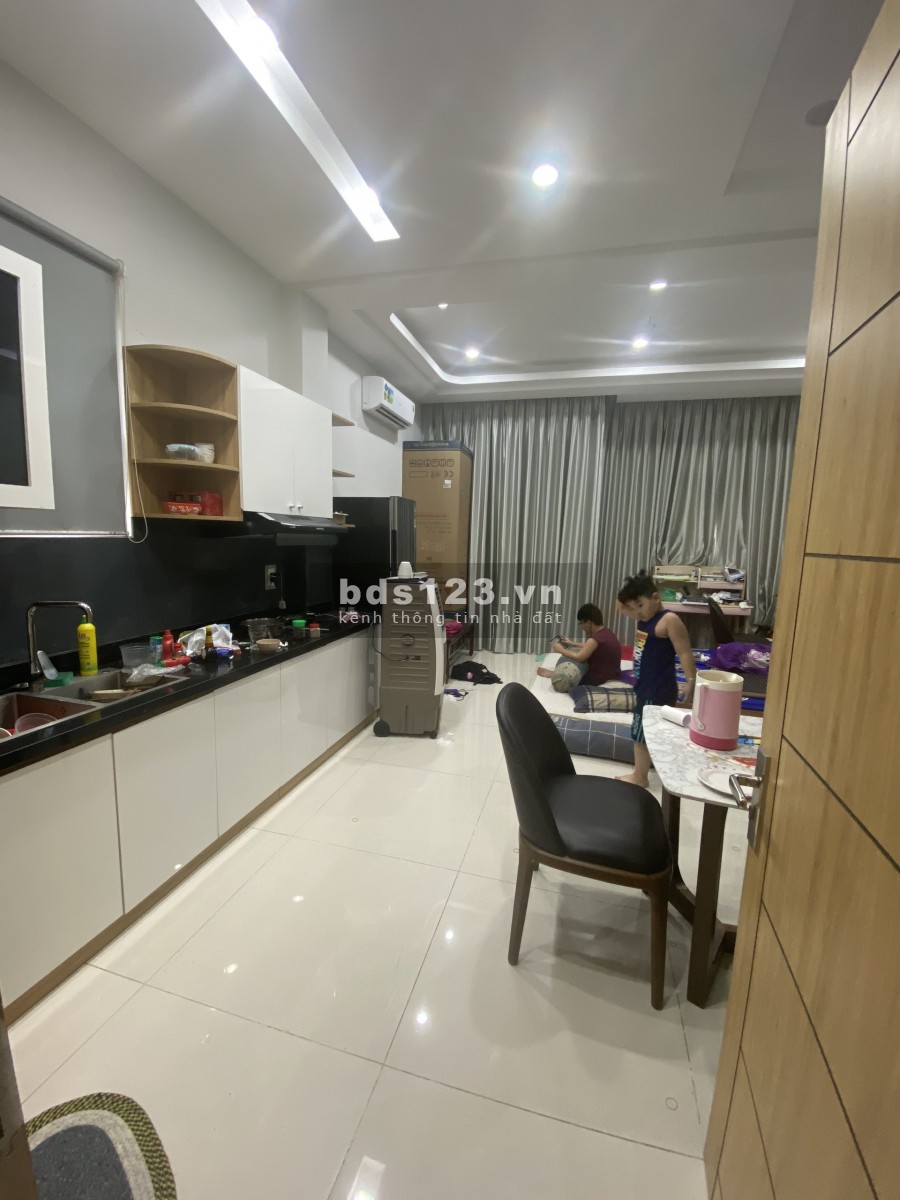 Nhà 2 mặt tiền, 5 tầng, đường Lê Tự Tài, P4, Q. Phú Nhuận