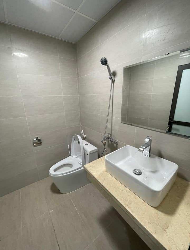 Bán tòa văn phòng phố Võ Chí Công, Ô tô tránh, vỉa hè, 108m2, 31 tỷ, Xuân La, Tây Hồ