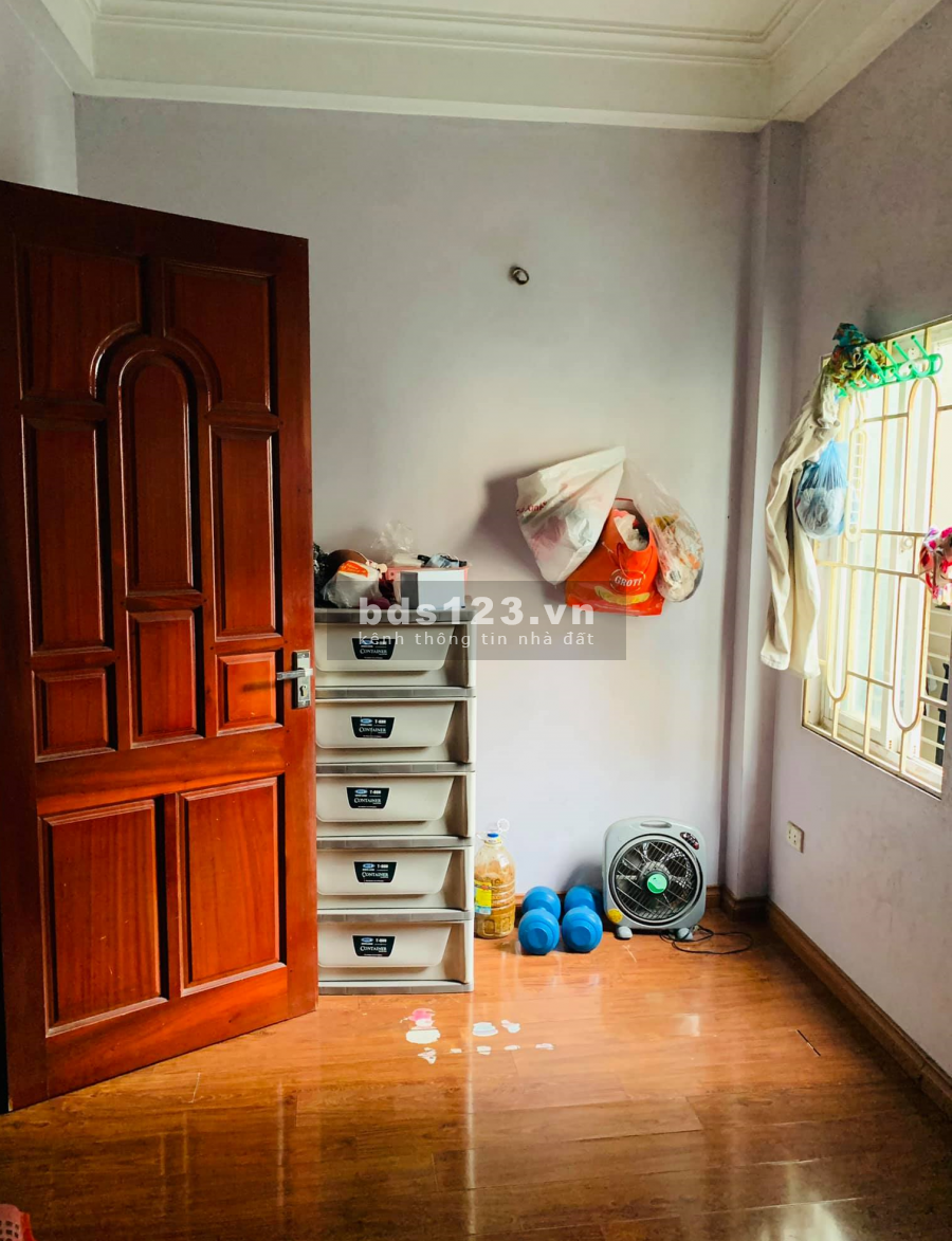 1.9 Tỷ, Nhà Phạm Văn Đồng 35m2, 4 ngủ, Ôtô đỗ cổng. T.Phương: 0941111357.
