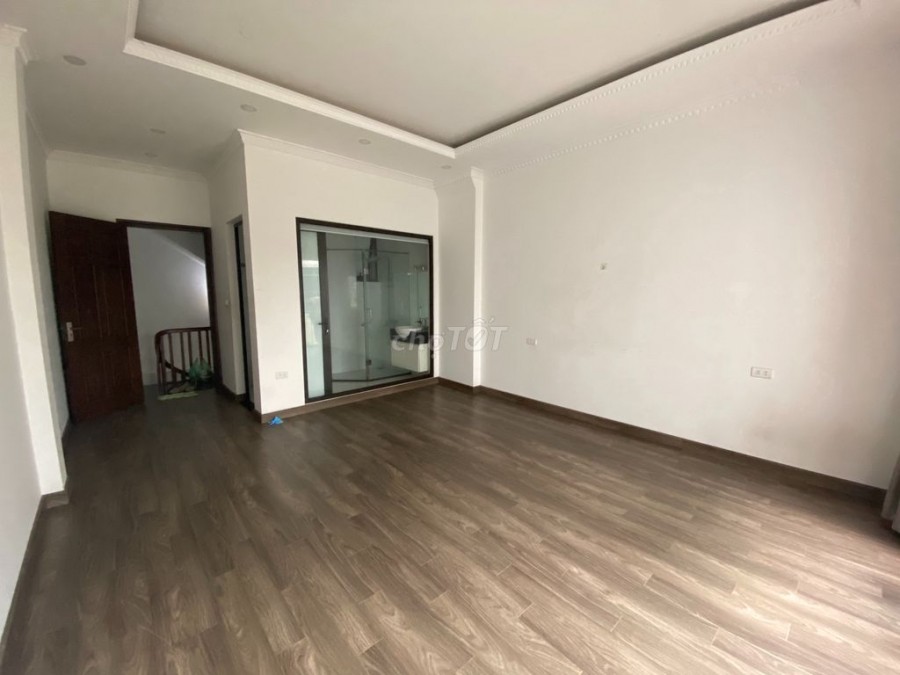 Cần cho thuê nhà 5 tầng tại Lâm Du, Phường Bồ Đề, Quận Long Biên, Hà Nội