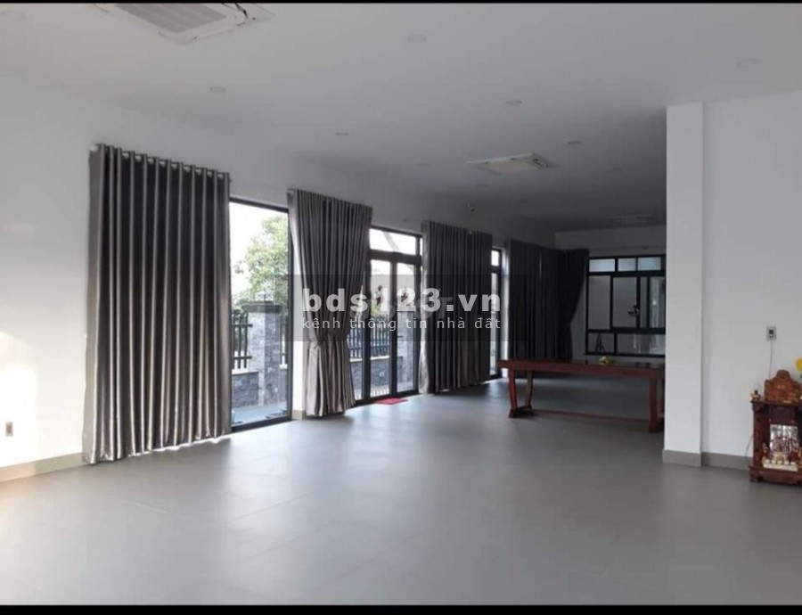 Cho thuê nhà GÓC NGÃ TƯ SIÊU ĐẸP, 1 trệt 1 lầu, Phường Phước Long B, Q9