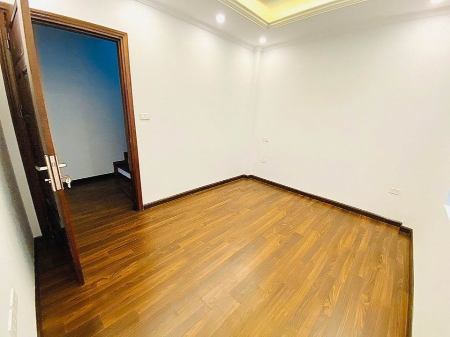 Bán Nhà Phố Quan Nhân 5 Tầng , 3PN, Ở Ngay Giá Chỉ 2.95 Tỷ