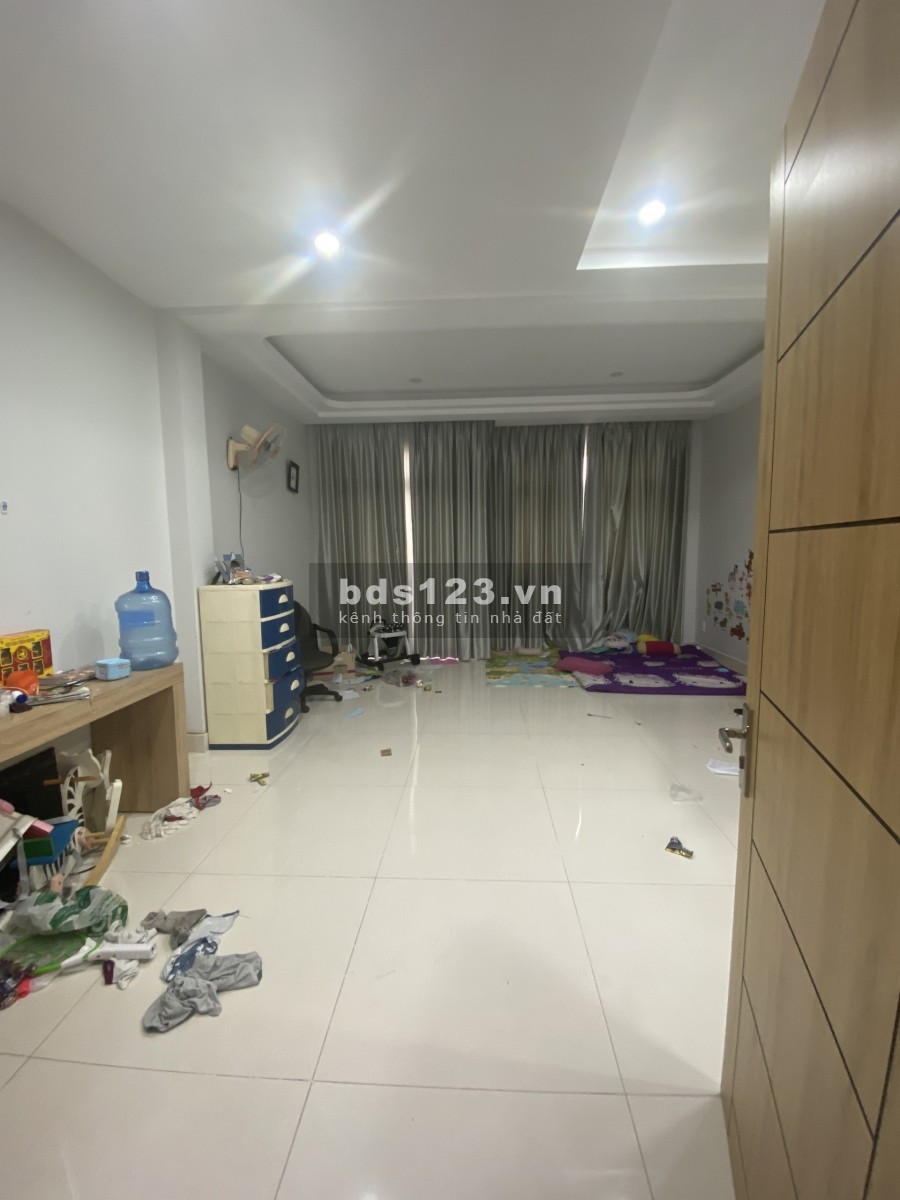 Nhà 2 mặt tiền, 5 tầng, đường Lê Tự Tài, P4, Q. Phú Nhuận