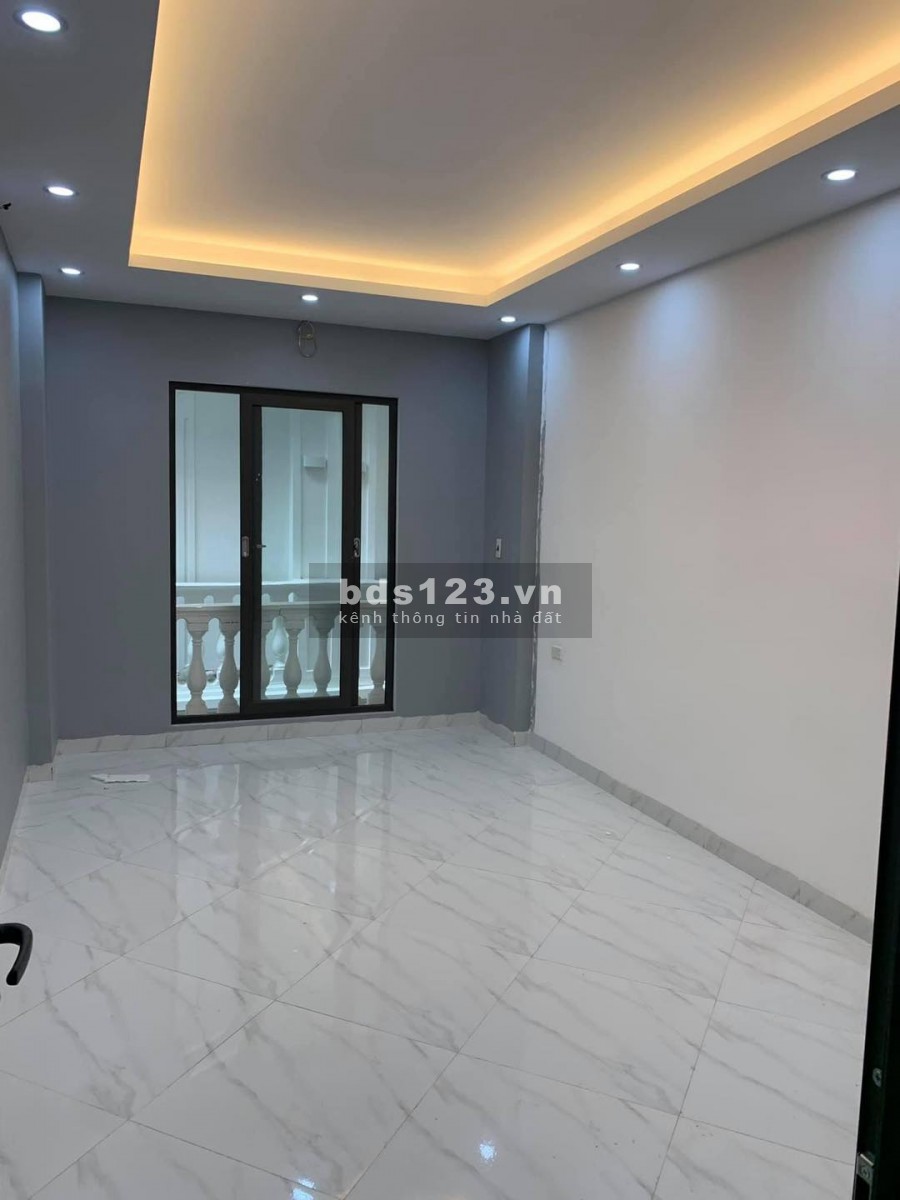 2,8 tỷ nhà ngõ 343 An Dương Vương, DT 30m2 MT 5m, xây mới 5 tầng