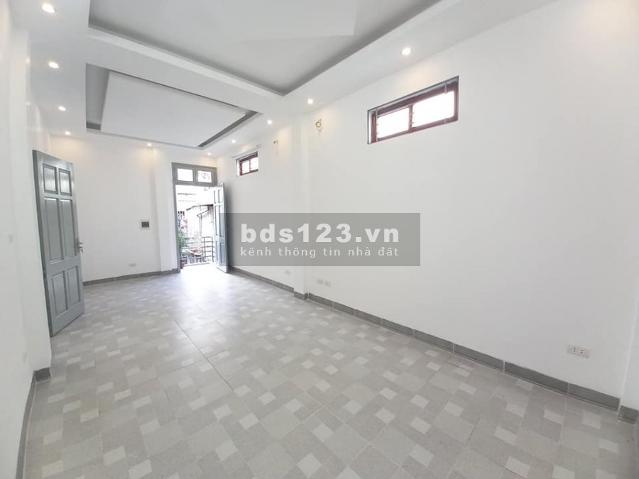 4 tầng, 4 phòng rộng, xây tâm huyết, ở yên tâm, hàng xóm tình cảm, sổ đẹp, nở hậu, nhà xây chắc chắn, dân trí thiện lành