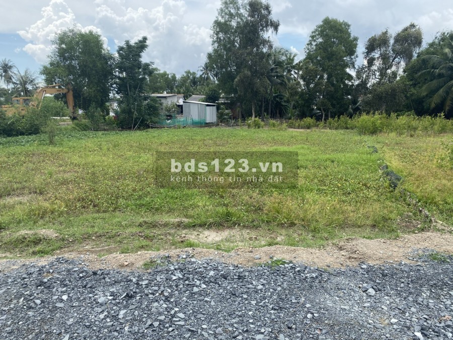 CoVid đến tôi cần bán 1 lô đất 1018m2 đường nhựa ở Xã Phước Bình-Long Thành,SHR