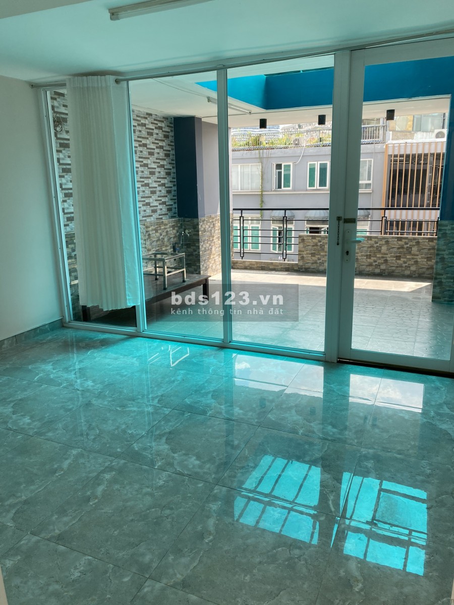 Nhà HXH khu Cư Xá Nguyên Hồng: Trệt 2 Lầu – Sân thượng, giá 18tr/th