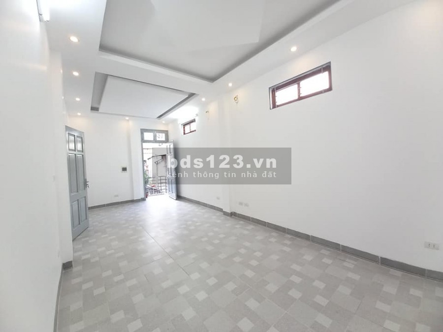 4 tầng, 4 phòng rộng, xây tâm huyết, ở yên tâm, hàng xóm tình cảm, sổ đẹp, nở hậu, nhà xây chắc chắn, dân trí thiện lành