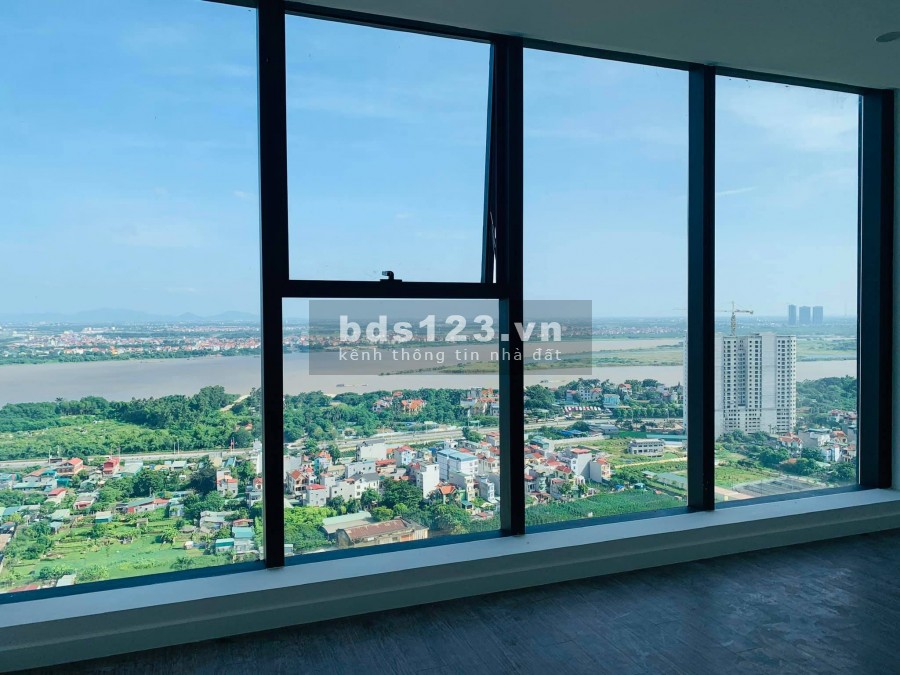 Bán căn góc Sunshine city, tòa S1 tầng cao, 97.2 m2 thông thủy, 3 phòng ngủ, ban công Tây, nội thất nguyên bản, giá 39tr/m2 có thương lượng sâu
