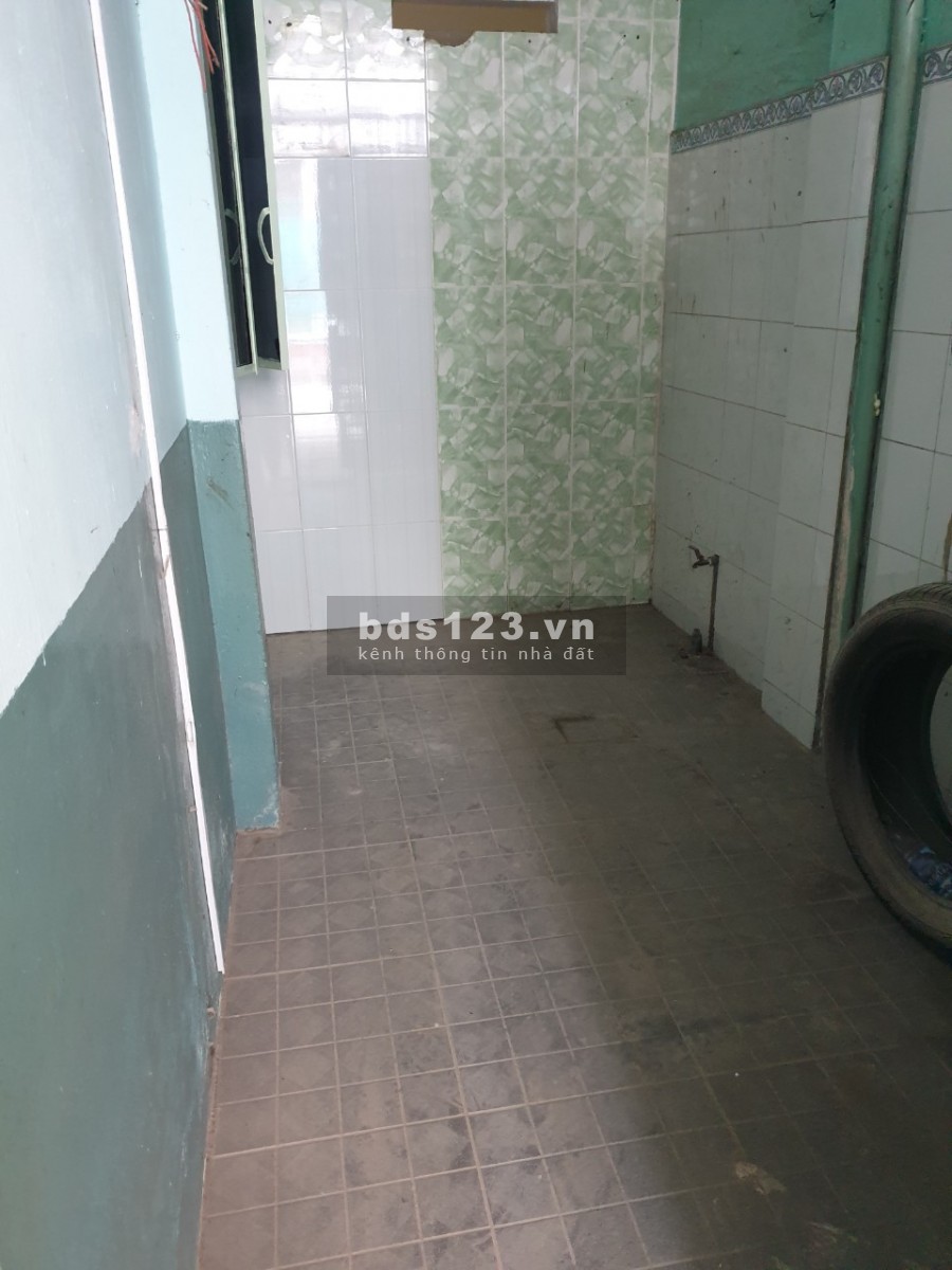 Nhà cấp 4 180m2 (10x18) Phước long B, 3PN-2WC, hẻm oto thoáng