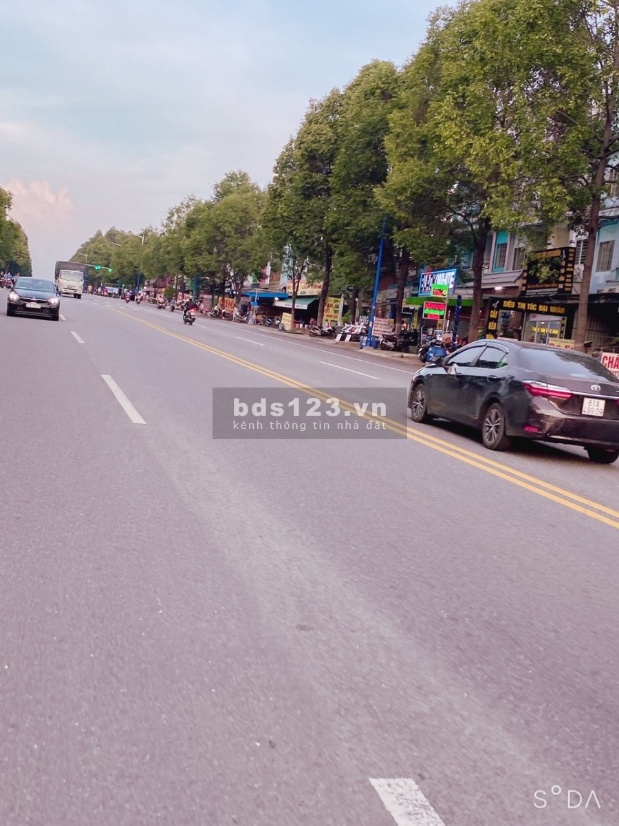 Tôi (Chính Chủ ) Cần Bán Nhanh Lô Đất 150m2,Gần Siêu Thị,Song Song NE8, Khu Đô Thị MP3