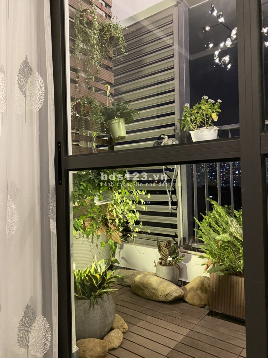 Cho thuê căn hộ Home City – Trung Kính, 2n, Full, view thoáng đẹp, giá chỉ 11tr