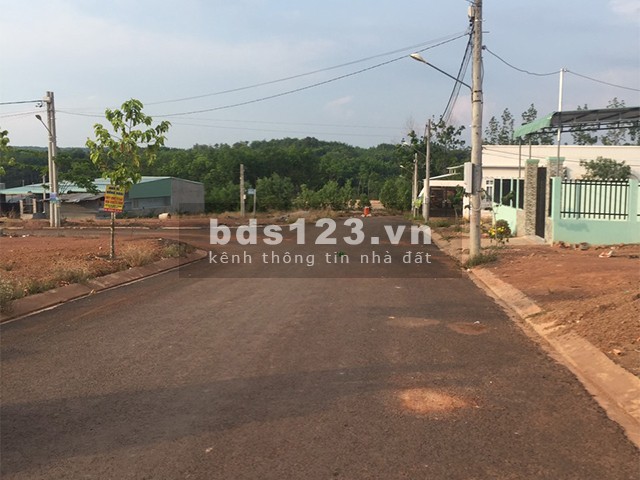 Bán vài lô đất khu công nghiệp becamex đất thổ cư, sổ hồng riêng, mặt tiền đường lớn