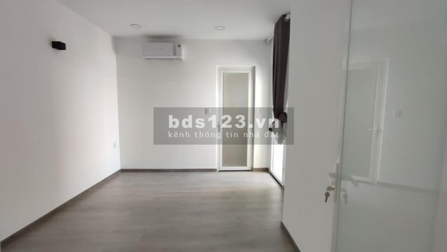 Nguyễn Thượng Hiền, 3 tỷ 500 triệu, nhà 2 tầng, đẹp, ngang rộng 4m