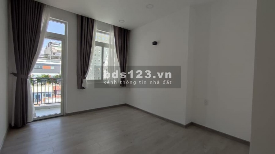 Nguyễn Thượng Hiền, 3 tỷ 500 triệu, nhà 2 tầng, đẹp, ngang rộng 4m