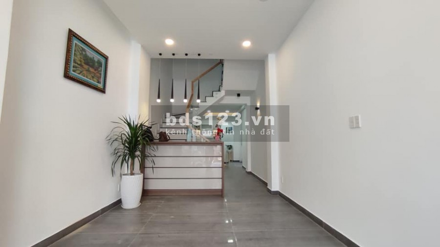 Nguyễn Thượng Hiền, 3 tỷ 500 triệu, nhà 2 tầng, đẹp, ngang rộng 4m