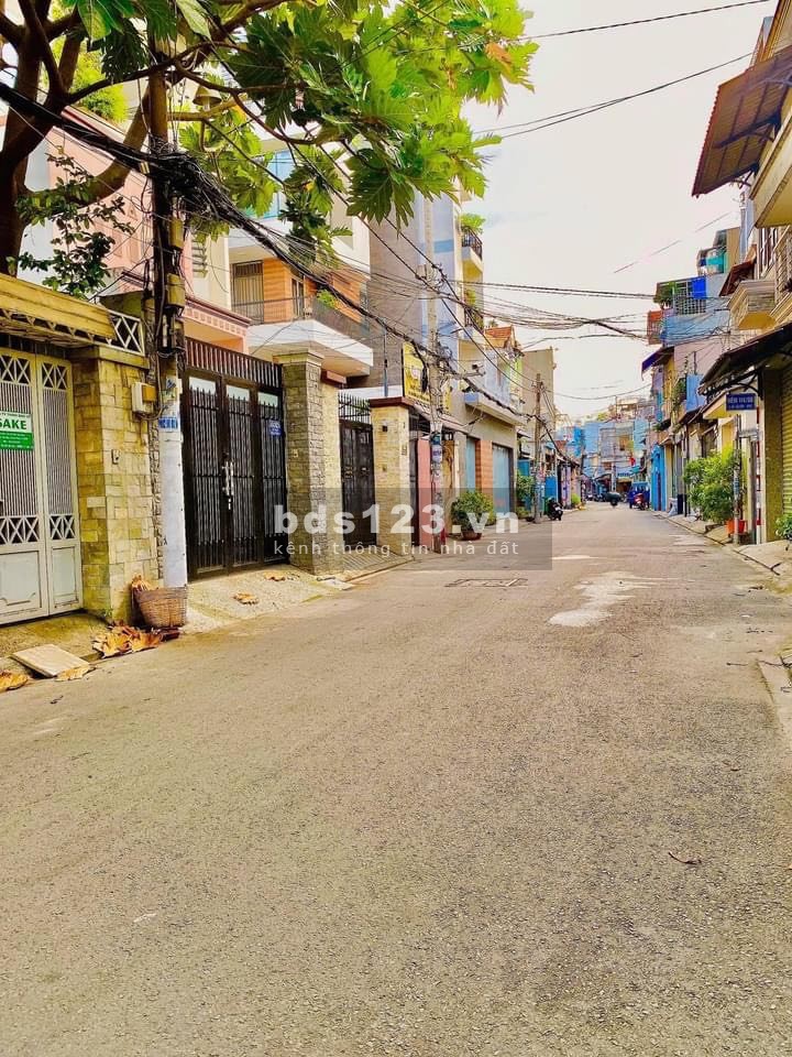 Bán nhà Vườn Lài hẻm xe Tăng, giá rẻ bèo nhỉnh 4 tủ, full nội thất