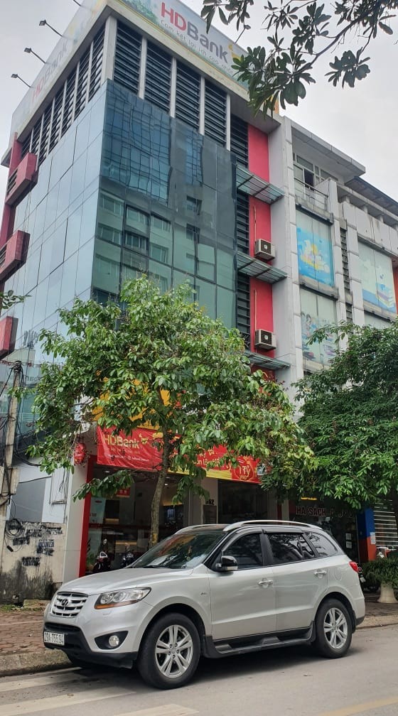 Ngã 4 lô góc bán nhà mặt phố Hoàng Quốc Việt 116m, 6 tầng, mt 6,5m, giá 57.4 Tỷ
