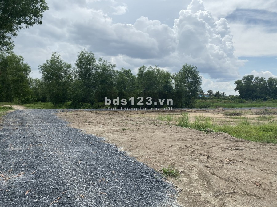 CoVid đến tôi cần bán 1 lô đất 1018m2 đường nhựa ở Xã Phước Bình-Long Thành,SHR