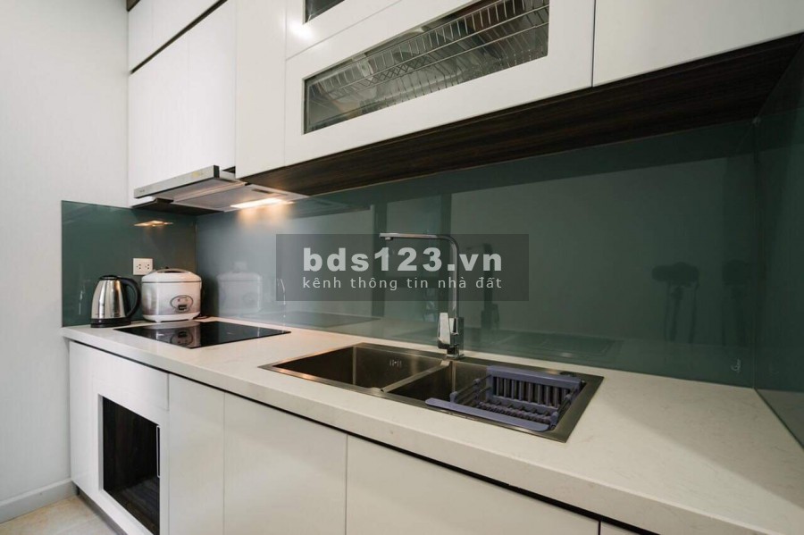 Cho thuê gấp căn hộ tại Vinhomes Dcapitale 15tr/th căn 2 ngủ 2 vs - 0976386380