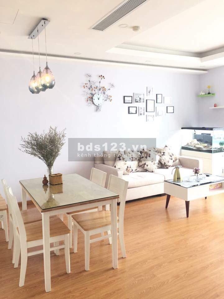 Cho thuê căn hộ Home City – Trung Kính, 2n, Full, view thoáng đẹp, giá chỉ 11tr