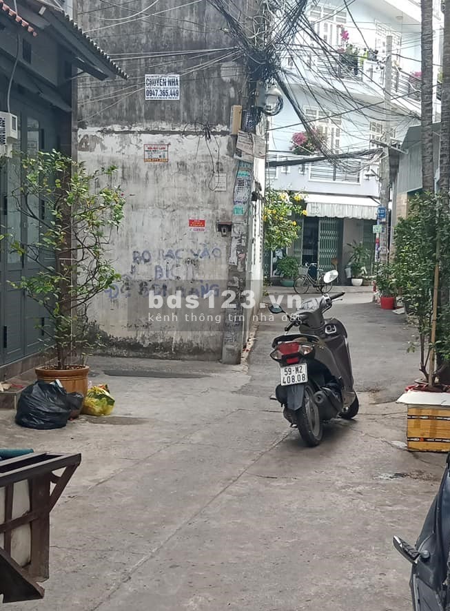 Nhà 21m2 trung tâm Hồng Lạc, ngang 3,2m, 3 tầng, q tân bình, 2 tỷ 32