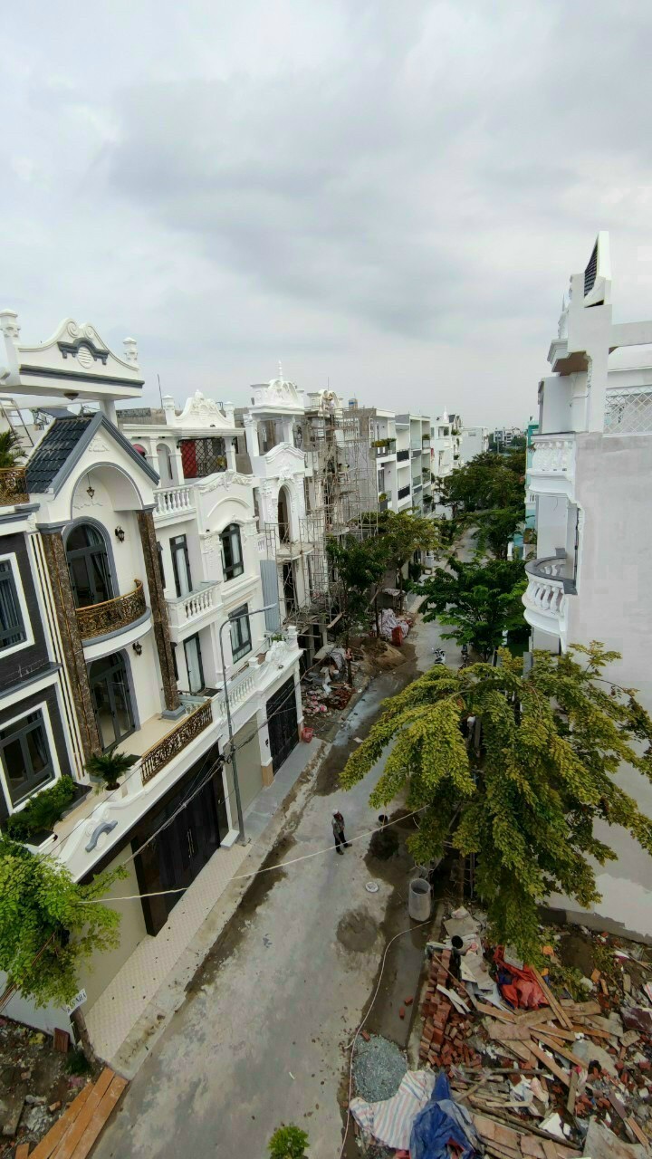 Bán hàng ngột nhà phố Huỳnh Tấn Phát, Nhà Bè, Giá 5.2 tỷ +84.943211439 Ms Hải