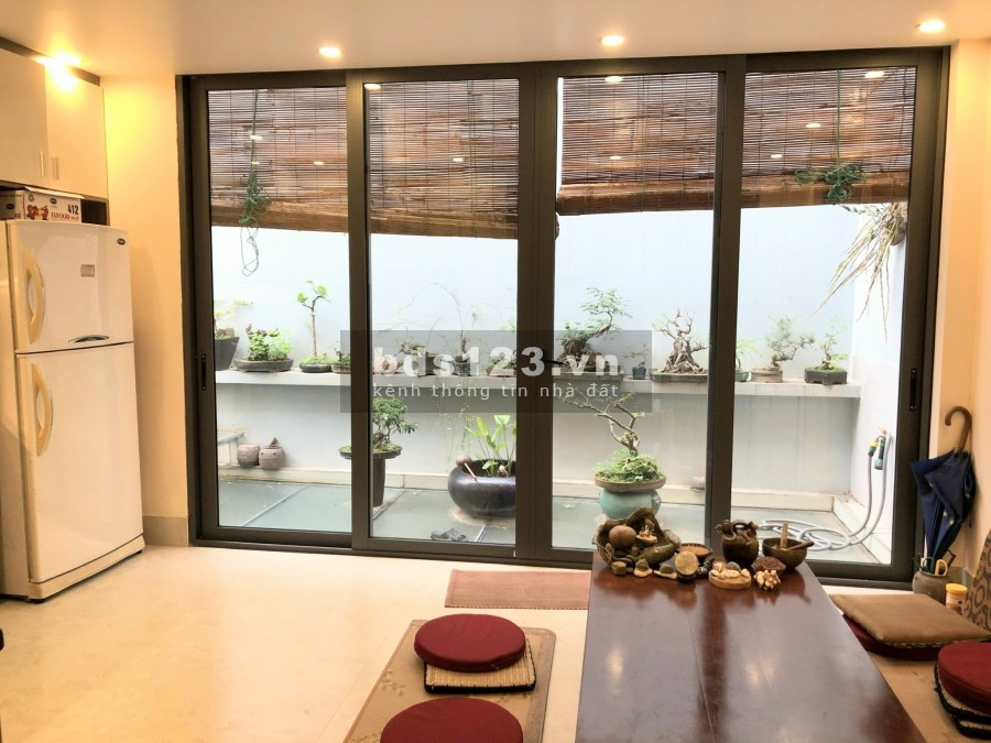 Nhà đẹp Hà Đông, dt 40m2, 4 tầng đúc, dân trí cao, nhỉnh 3,2 tỷ, khách về ở luôn lh 0989436616