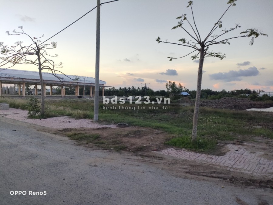 Mua đất vàng nhận ngay xe sang số lượng có hạn, giá 13 triệu/m2, liền kề trường học