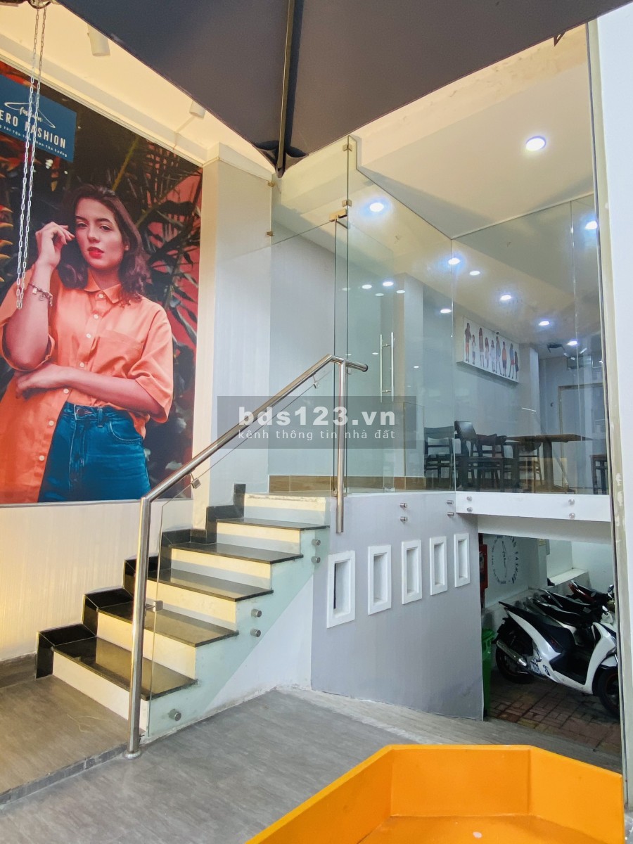 Đường mặt tiền Nguyễn Tri Phương Q10 gần cầu 3/2 chính chủ tòa