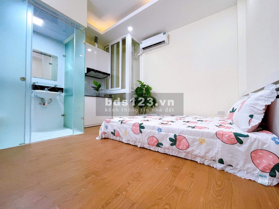 Bán nhà nguyên căn chính chủ còn mới, đẹp, vào ở luôn, dt 46m2 5 tầng, mt 3.8m