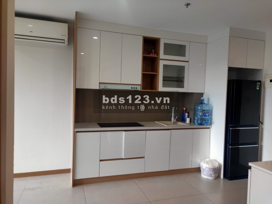 Cần bán căn 1 PN có ban công, bồn tắm nằm view Landmark 81